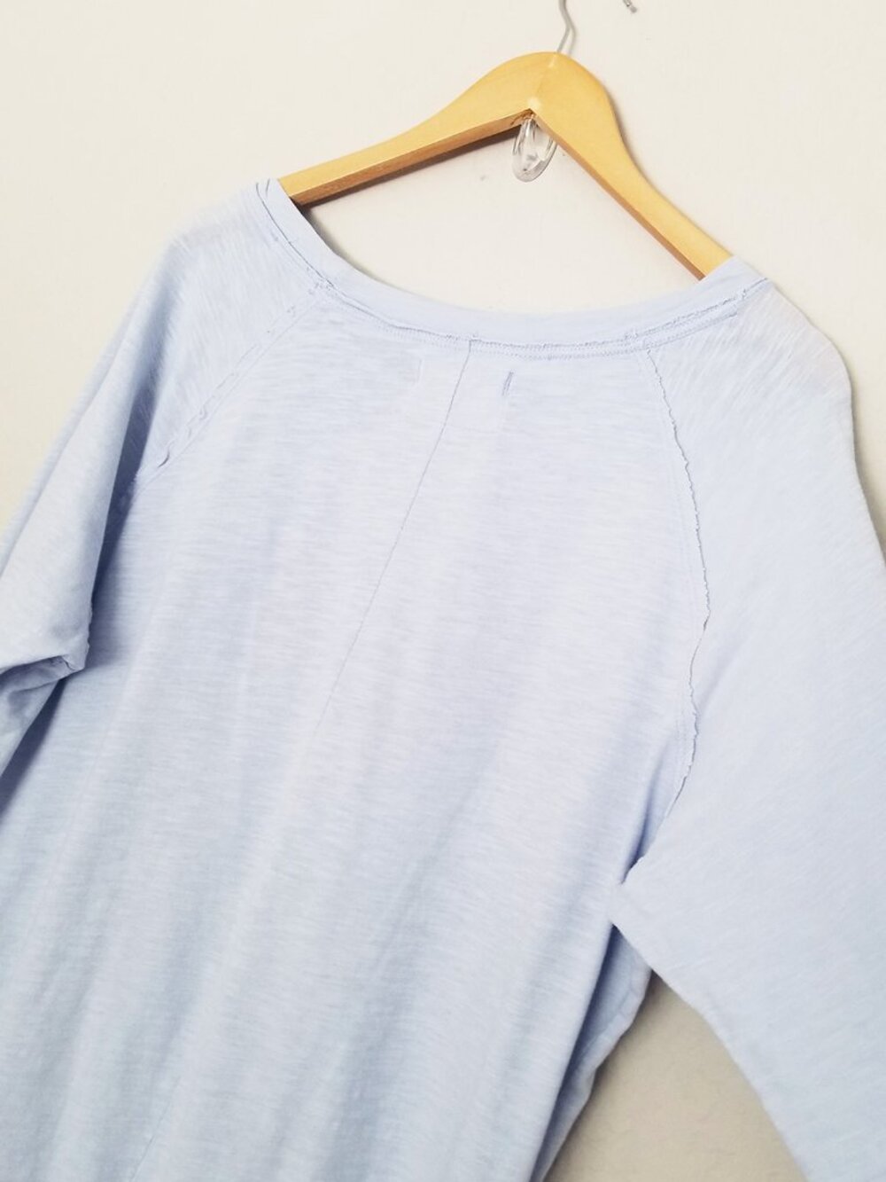 Free People We the Free Arden Tee Size M Rain Light Blue 100% Cotton Longline - Picture 13 of 16
